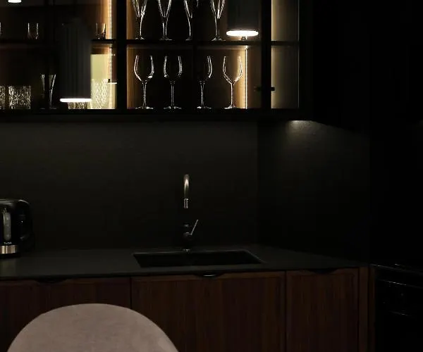 Awanport M Apartment